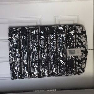 Hanging jewelry organizer